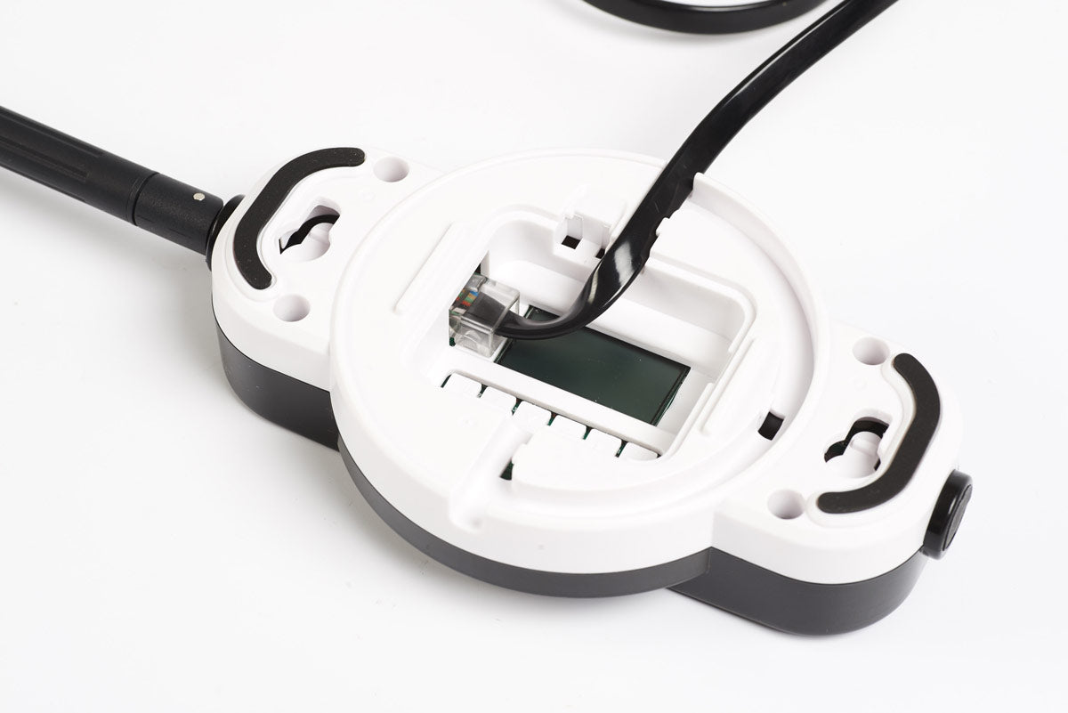 Signal Repeater : For extending call distance between bells and receivers (100m)