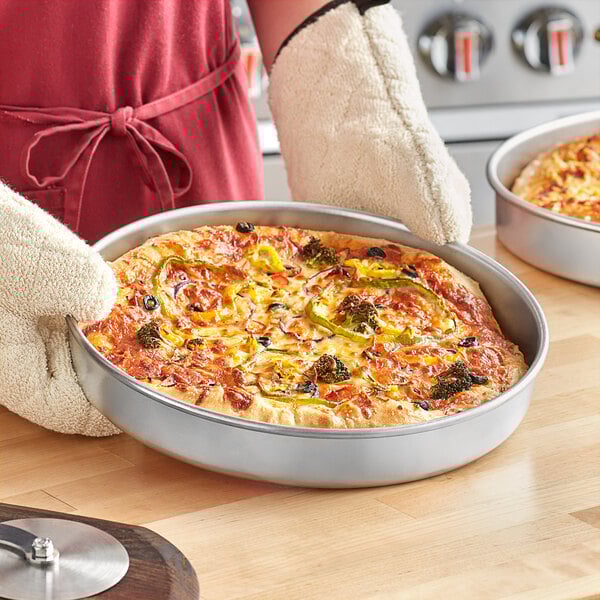 DEEP DISH VENTED PAN