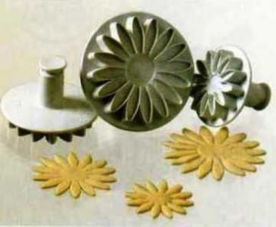 Matfer Set Of 3 Sunflower Cutter With Pusher